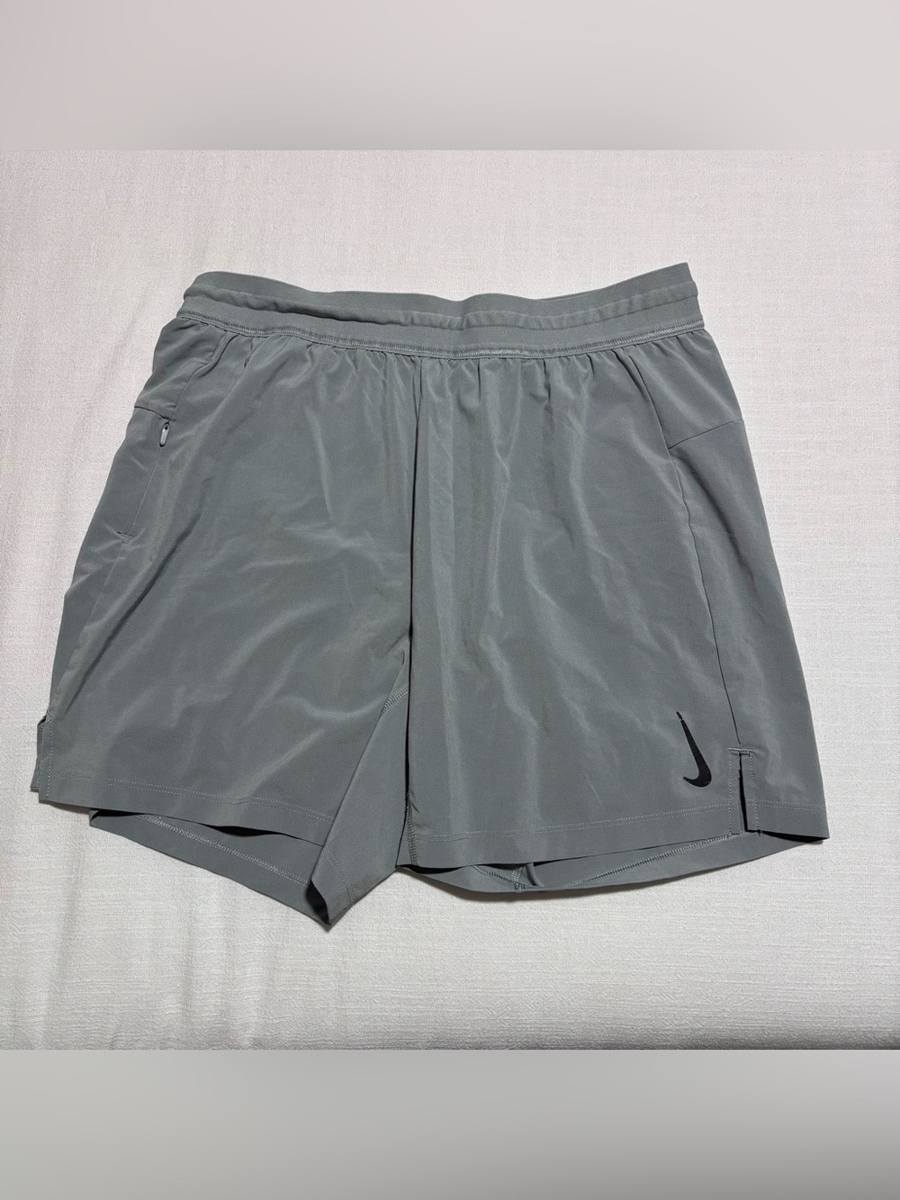 Mens Nike Dri-FIT Flex 2-in-1 Running Shorts | Gray | Medium | Standard Fit